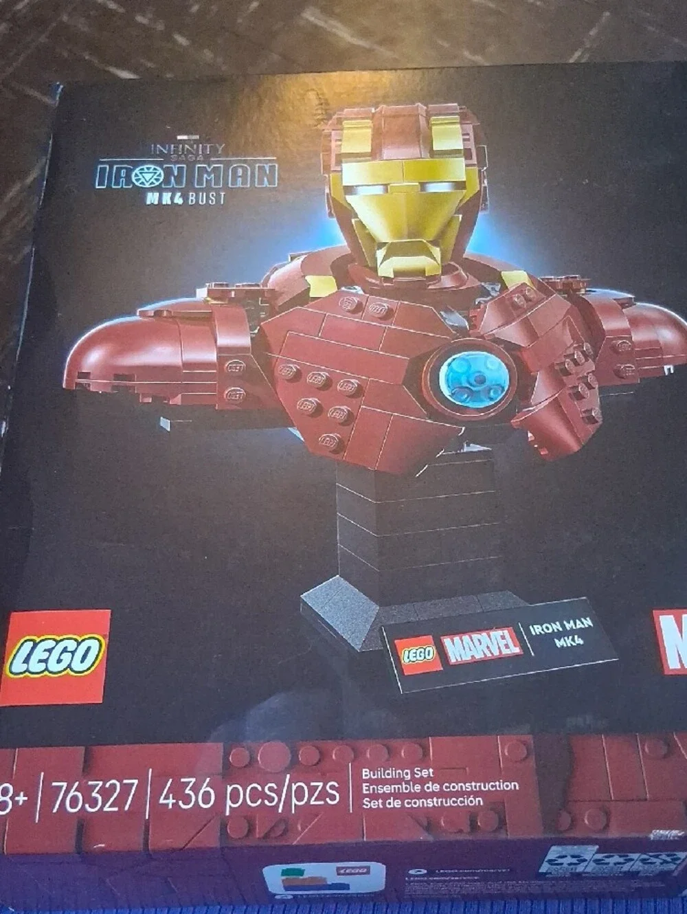Marvel LEGO Iron Man Bust - Red and Gold